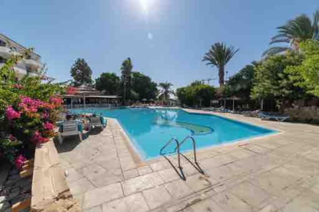 Dream Studio270M From The Beach Paphos Esterno foto